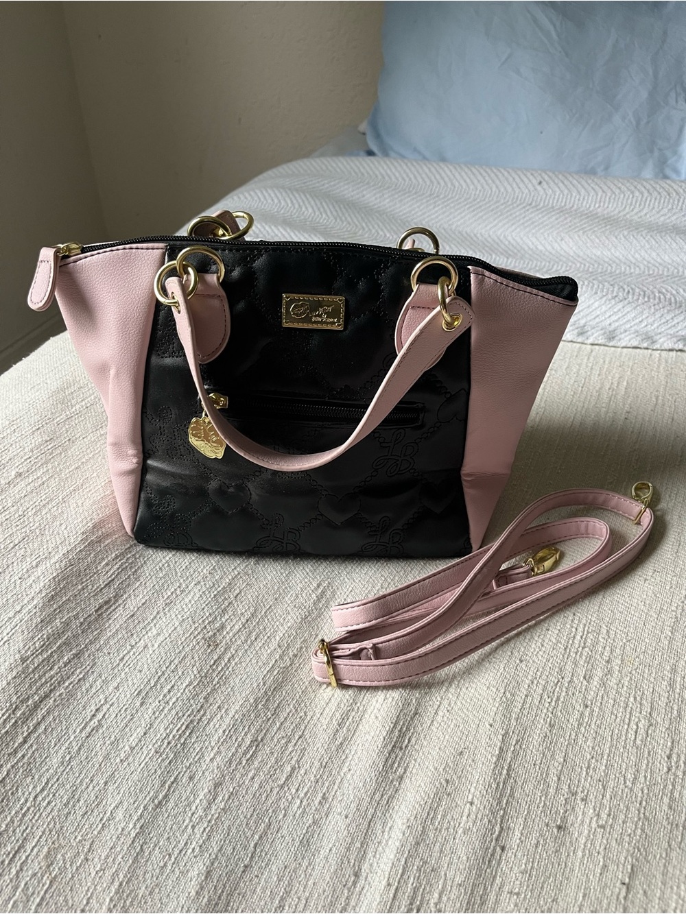 Luv Betsey by Betsey Johnson hand purse